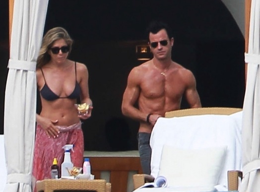 Jennifer Aniston on Cabo